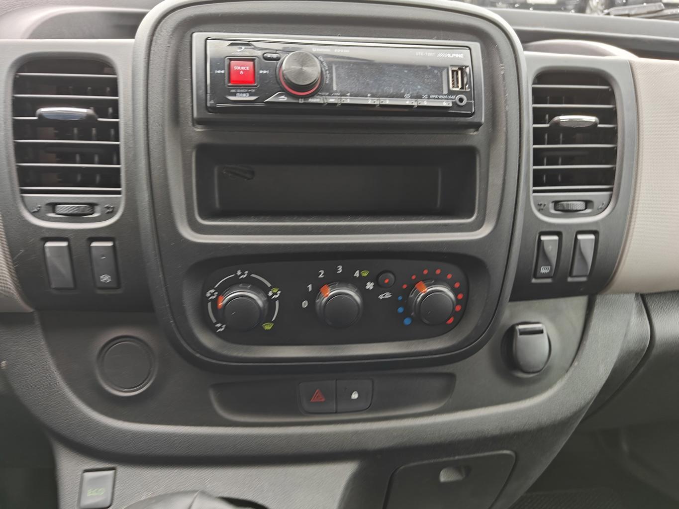 Renault Trafic 8 manna - 3/2017 - 210þ. km