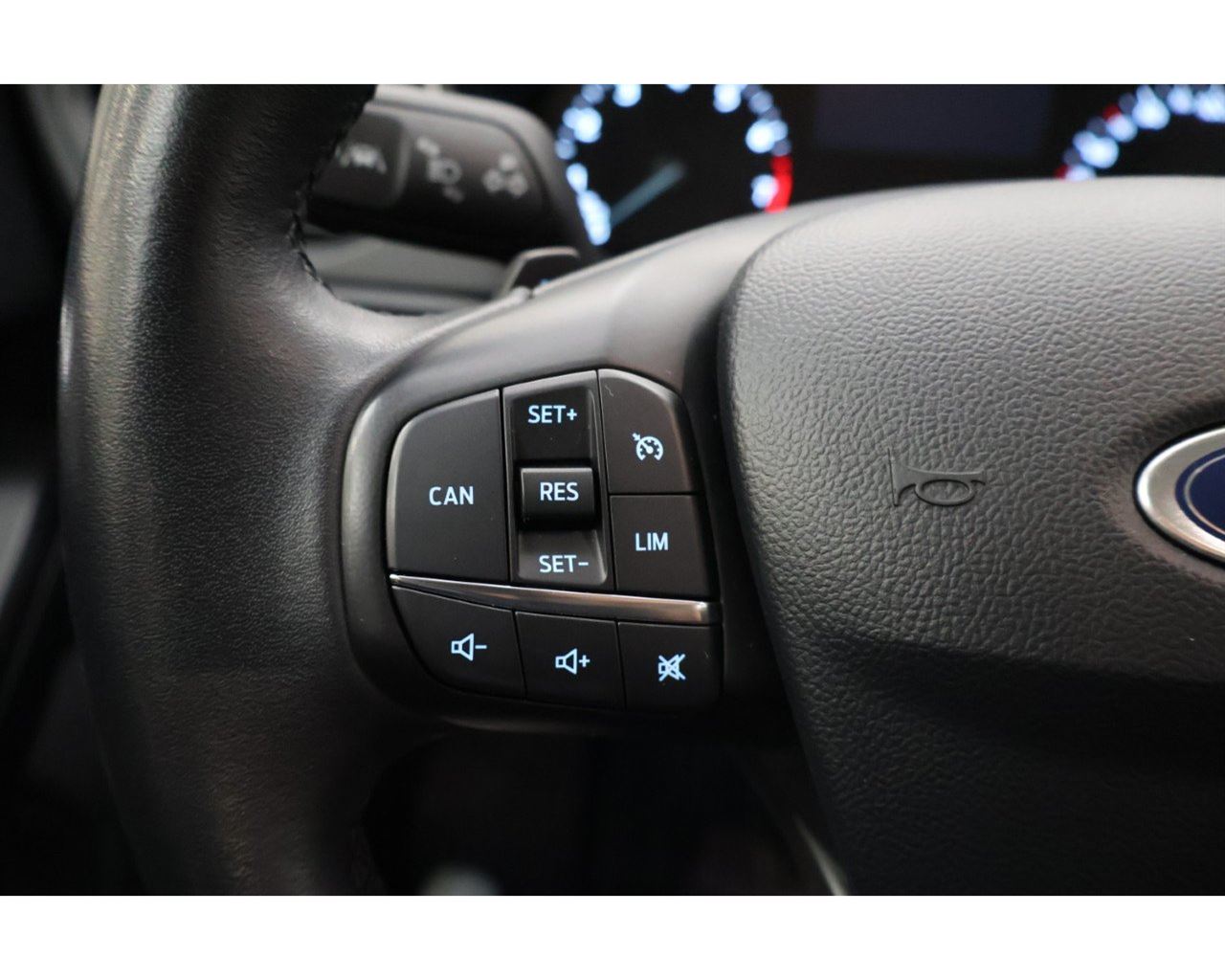 Ford Focus Titanium - 5/2019 - 63þ. km