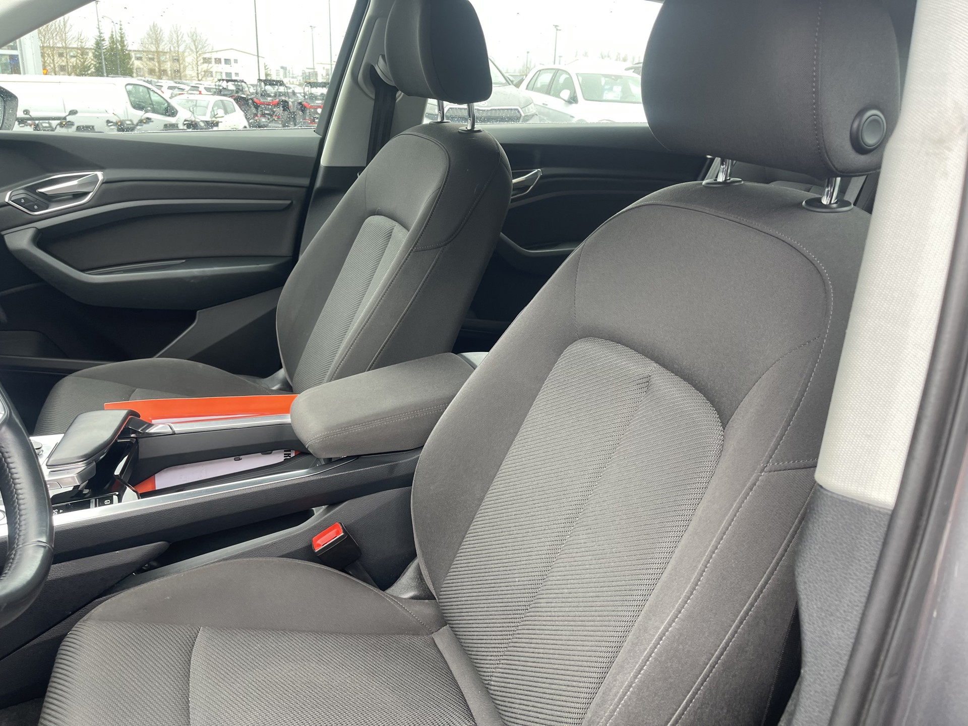 Audi E-Tron 50 Quattro 71 KWH - 1/2020 - 99þ. km