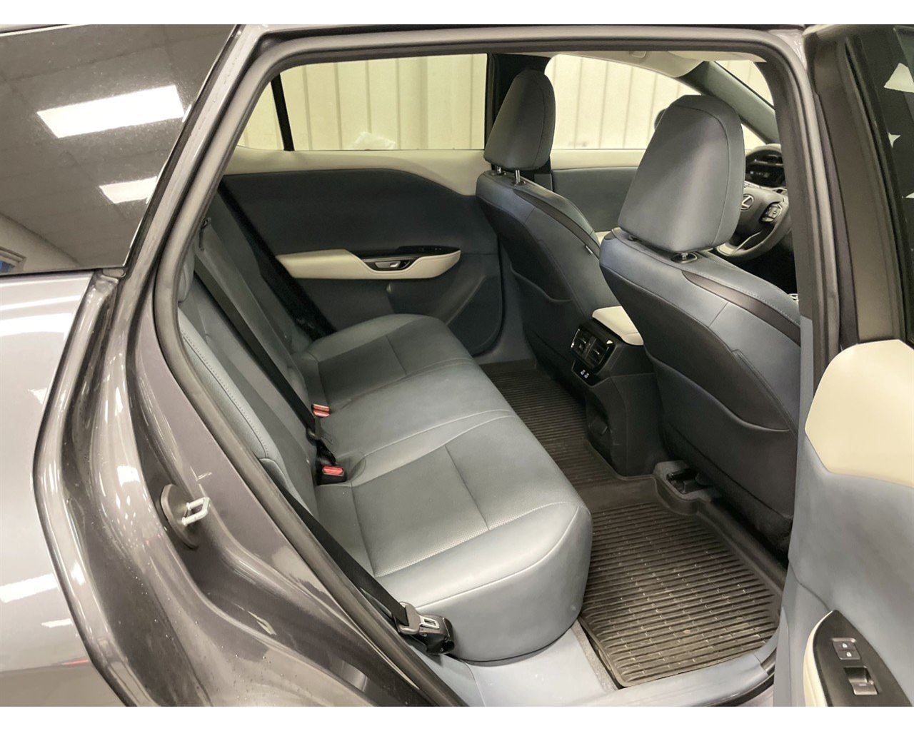 Lexus RZ 450E - 6/2023 - 10þ. km