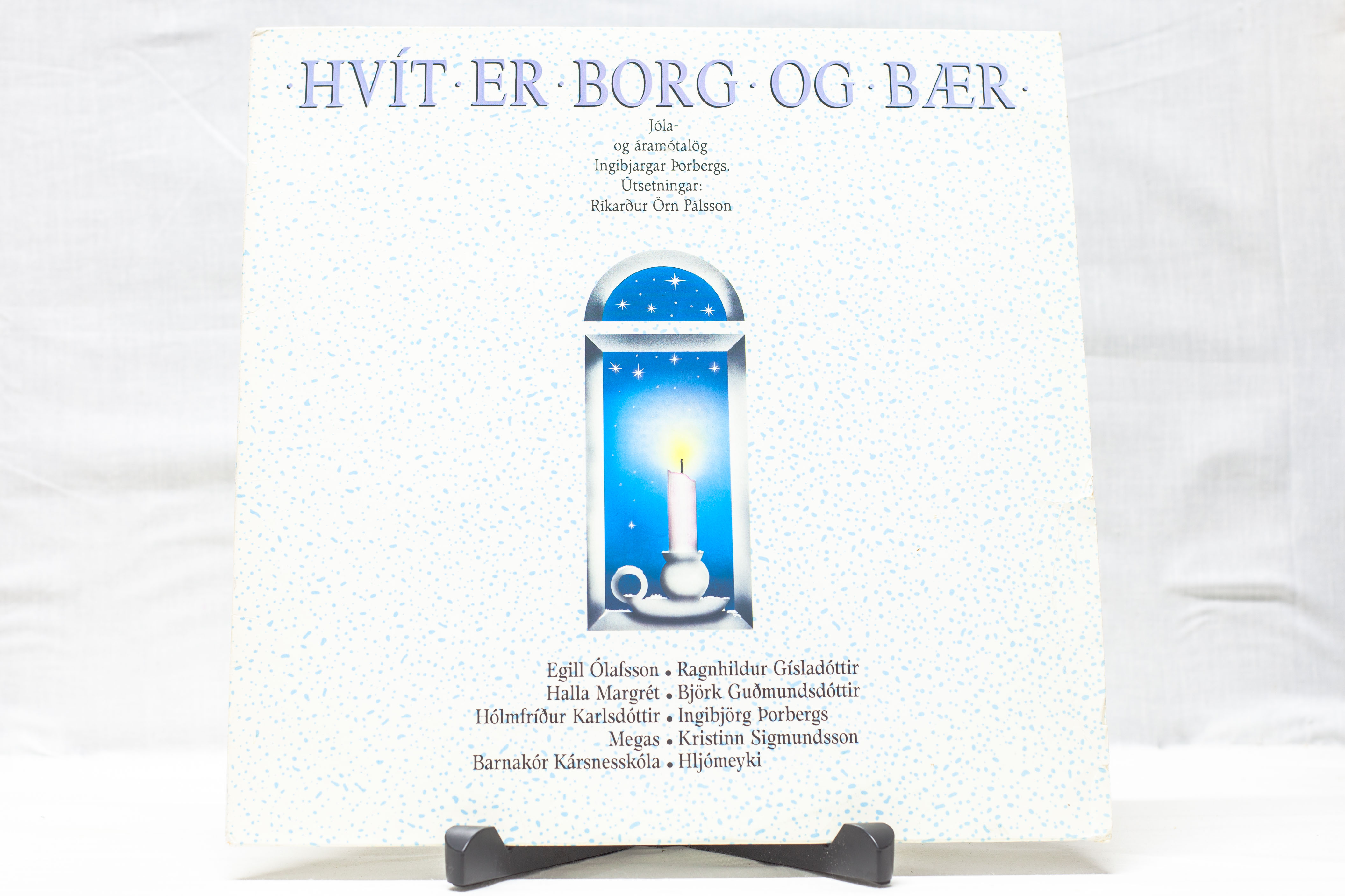 Ýmsir - Hvít Er Borg Og Bær