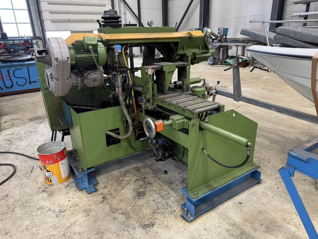 Bandsög – Behringer HBP220A