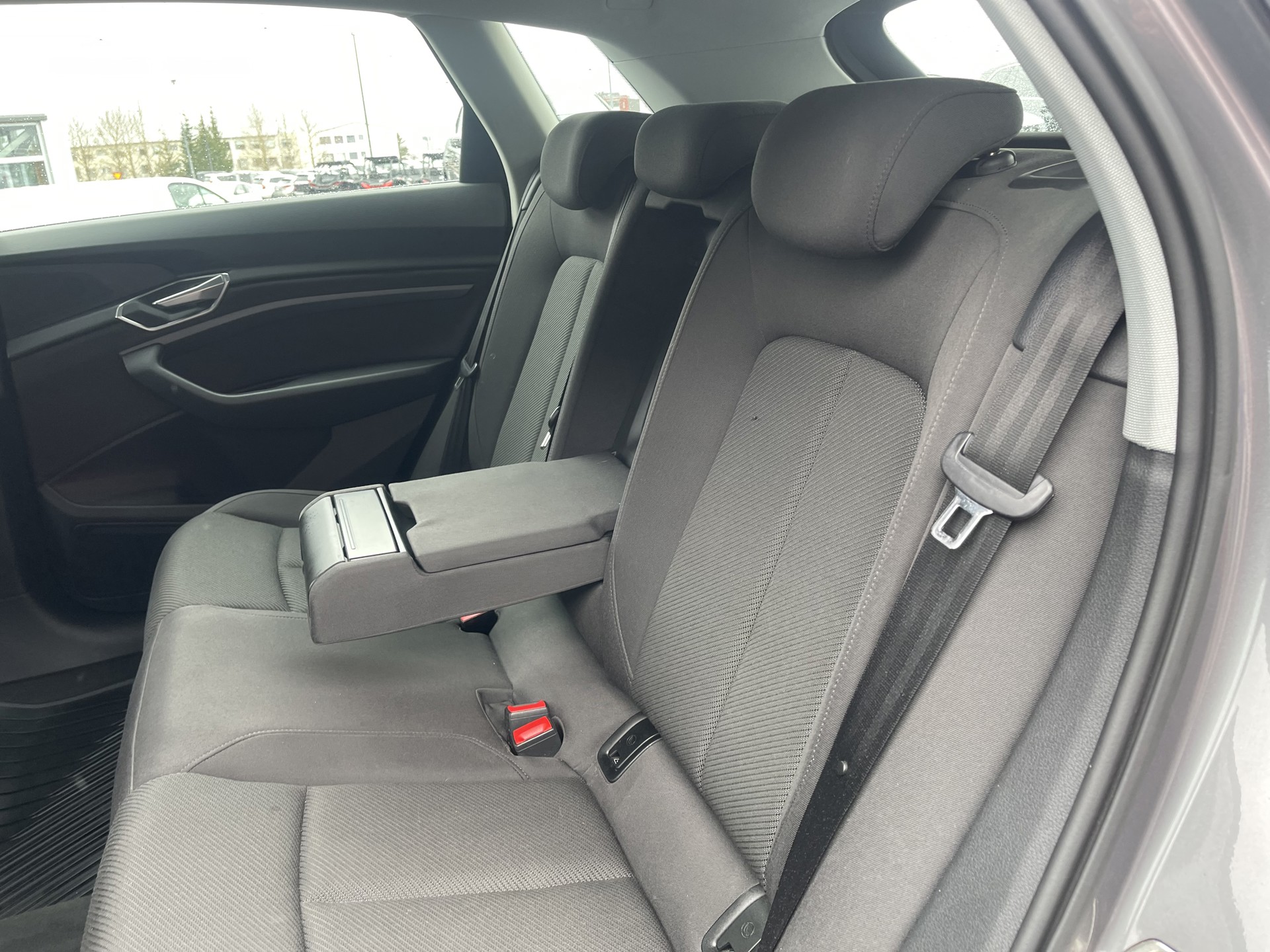 Audi E-Tron 50 Quattro 71 KWH - 1/2020 - 99þ. km