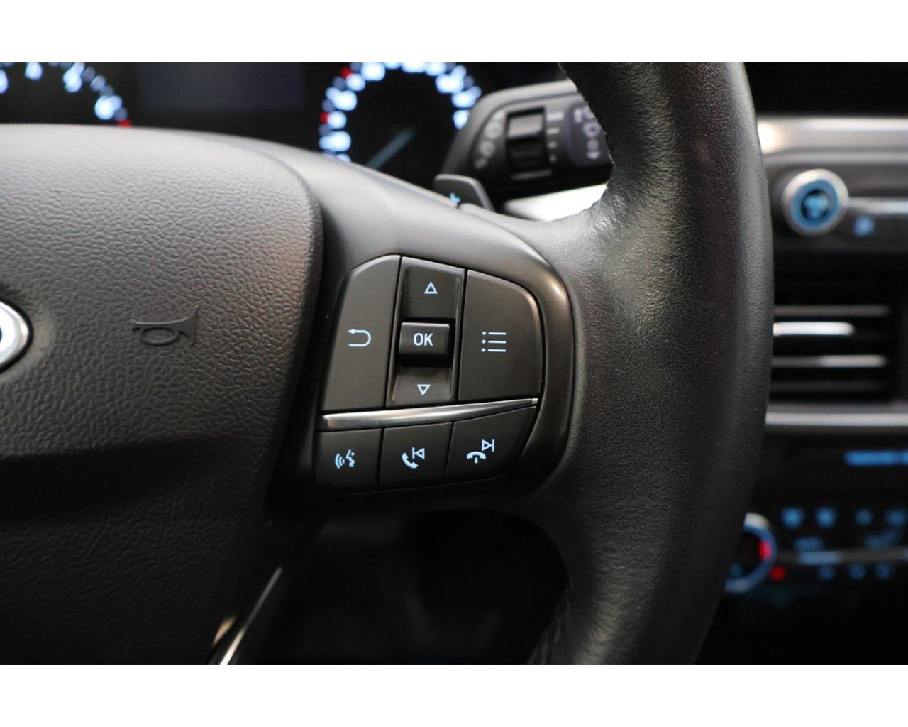 Ford Focus Titanium - 5/2019 - 63þ. km