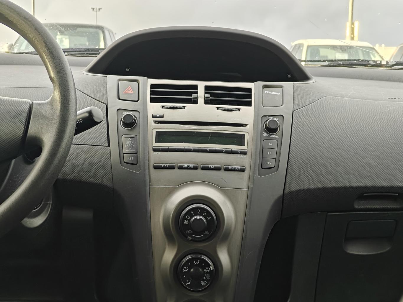 Toyota Yaris - 6/2011 - 143þ. km