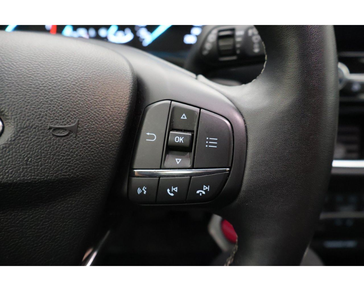 Ford Puma Titanium - 11/2022 - 87þ. km