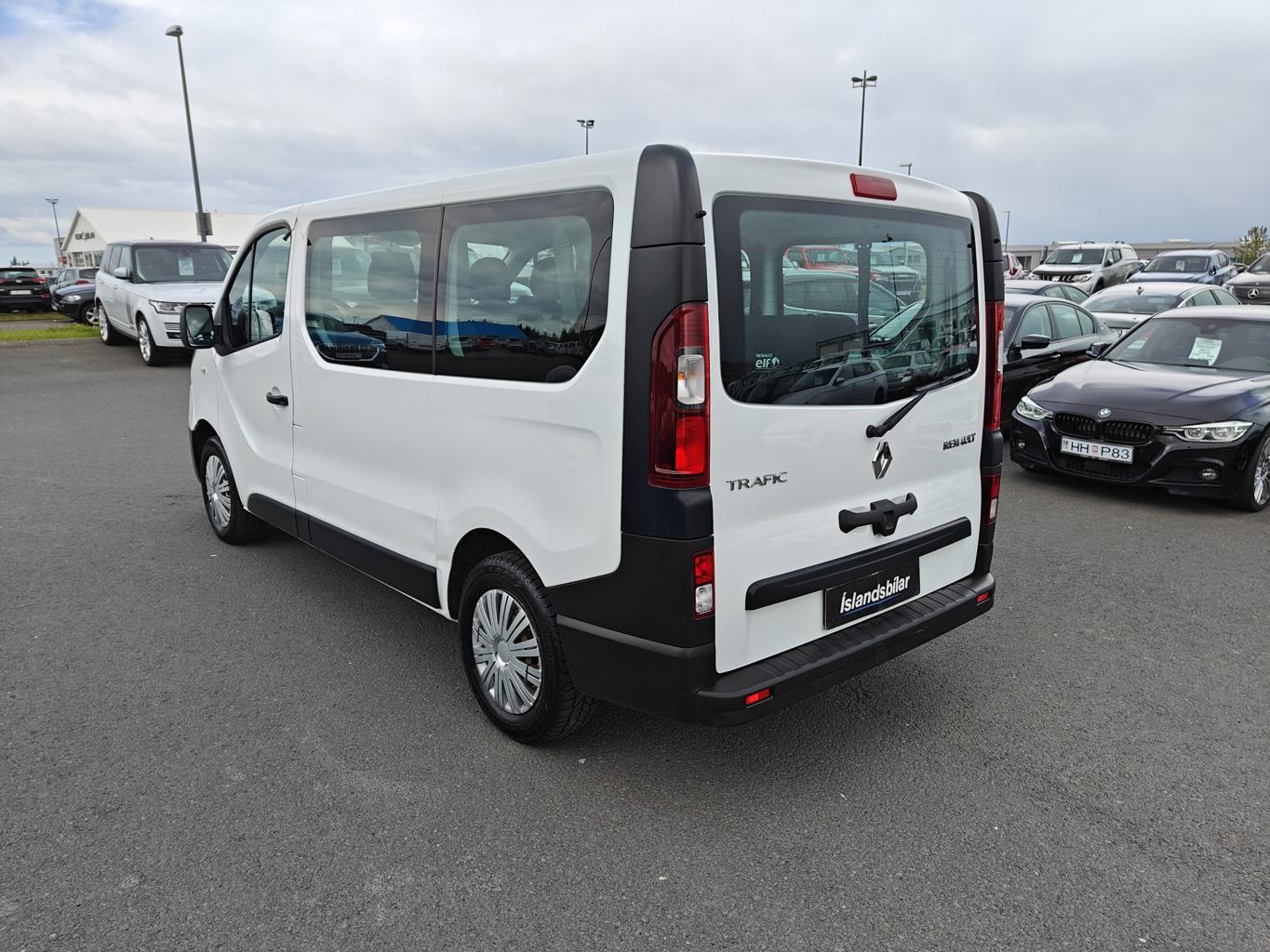 Renault Trafic 8 manna - 3/2017 - 210þ. km