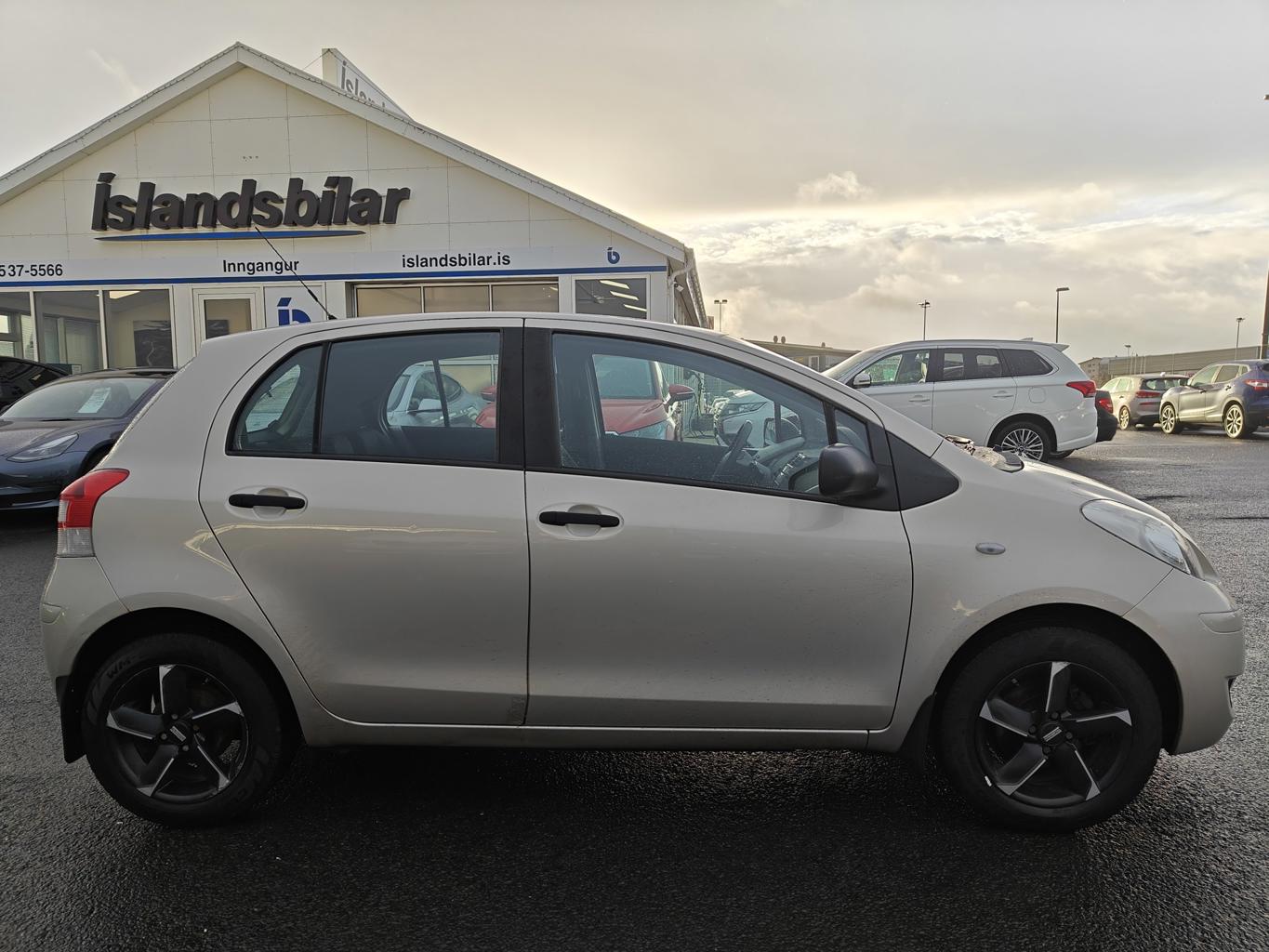 Toyota Yaris - 6/2011 - 143þ. km