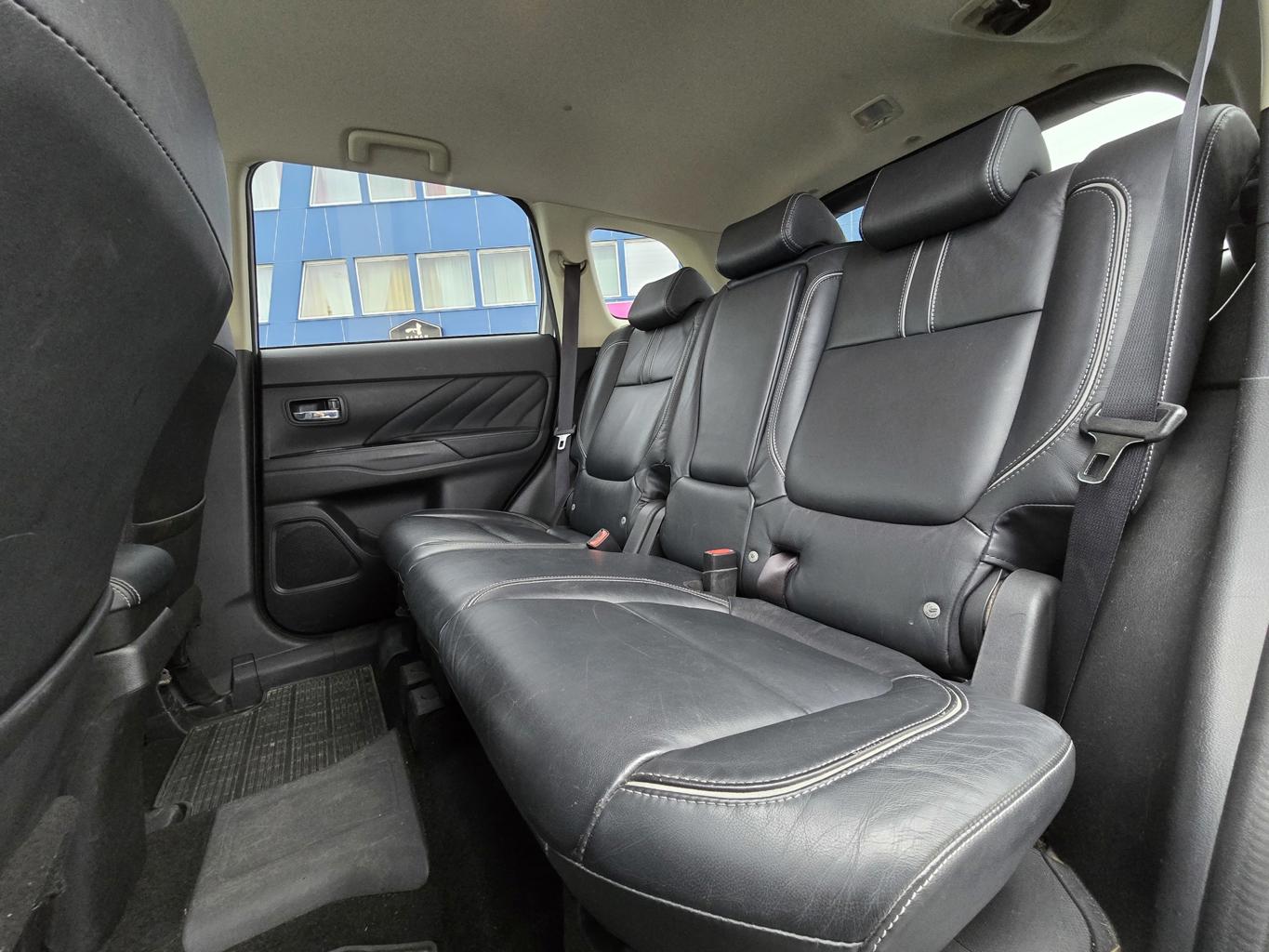 Mitsubishi Outlander Instyle PHEV - 3/2018 - 142þ. km