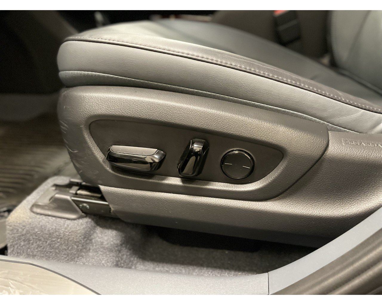 Lexus RZ 450E - 6/2023 - 10þ. km