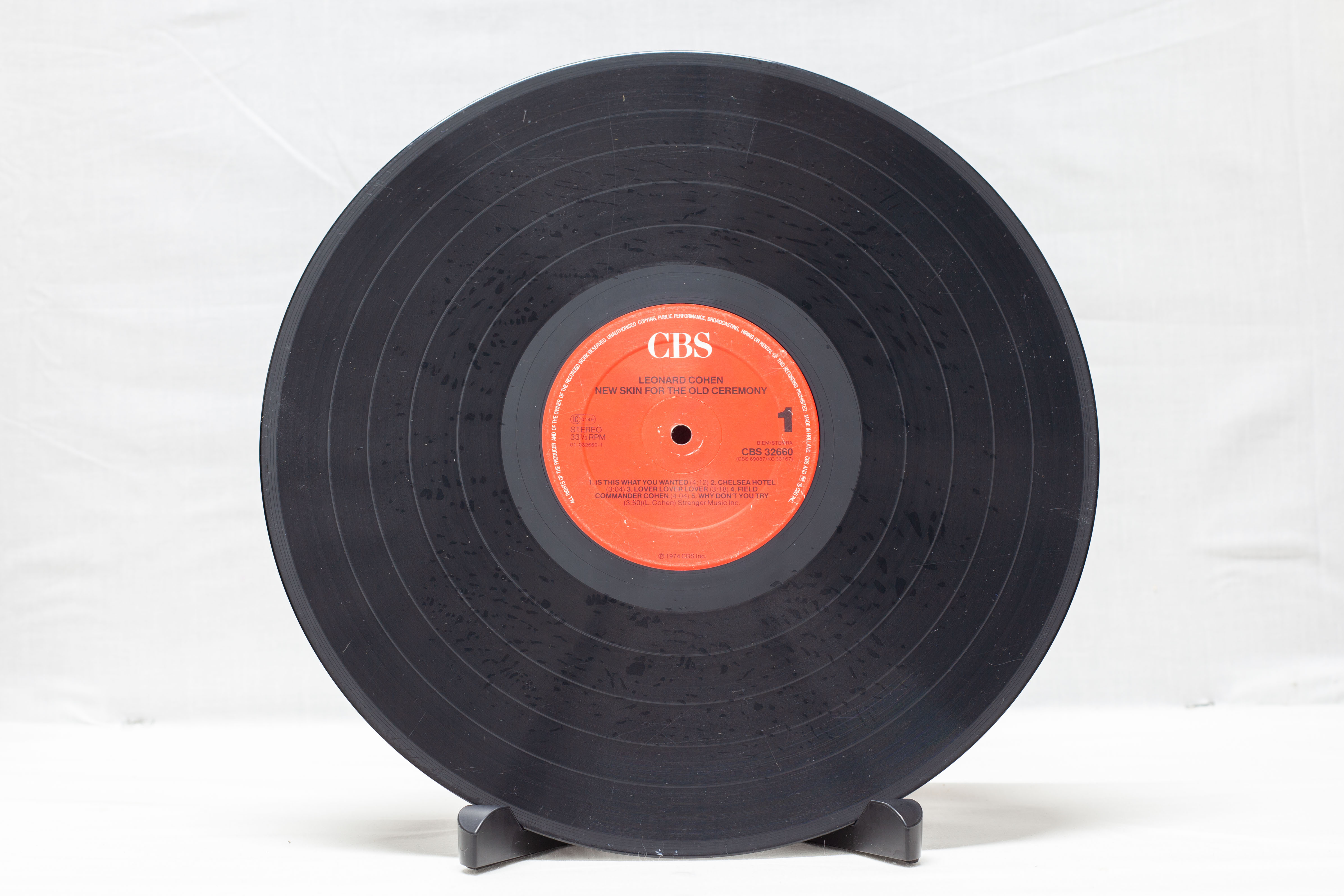 Leonard Cohen – New Skin For The Old Ceremony