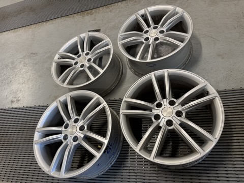 Tesla Model S 19'' álfelgur