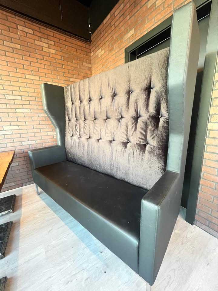 Frístandandi Sófi með háu baki