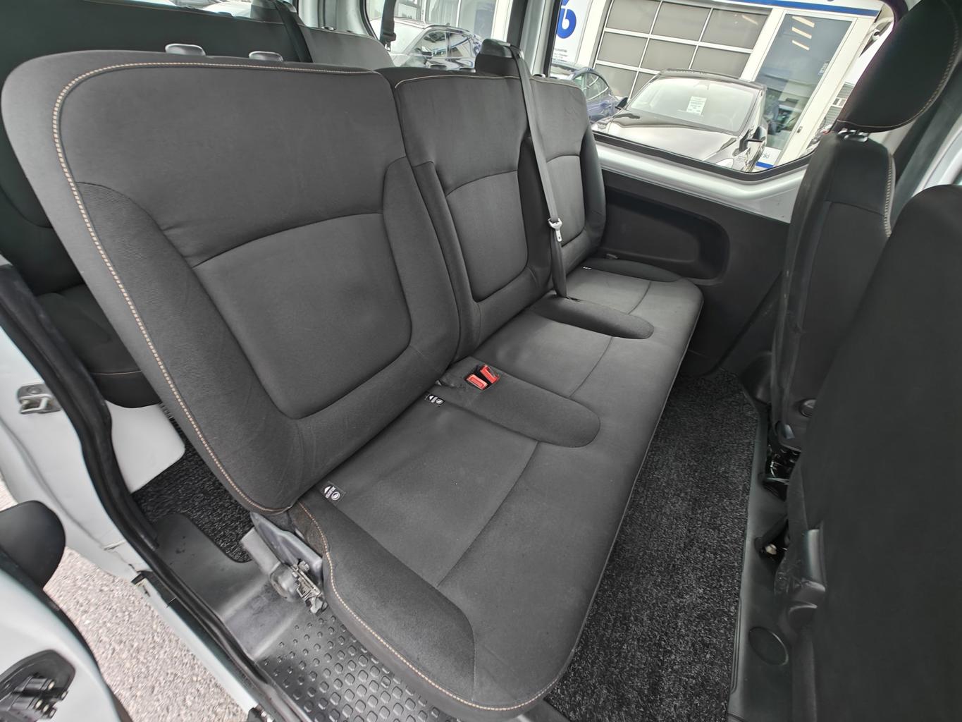 Renault Trafic 8 manna - 3/2017 - 210þ. km