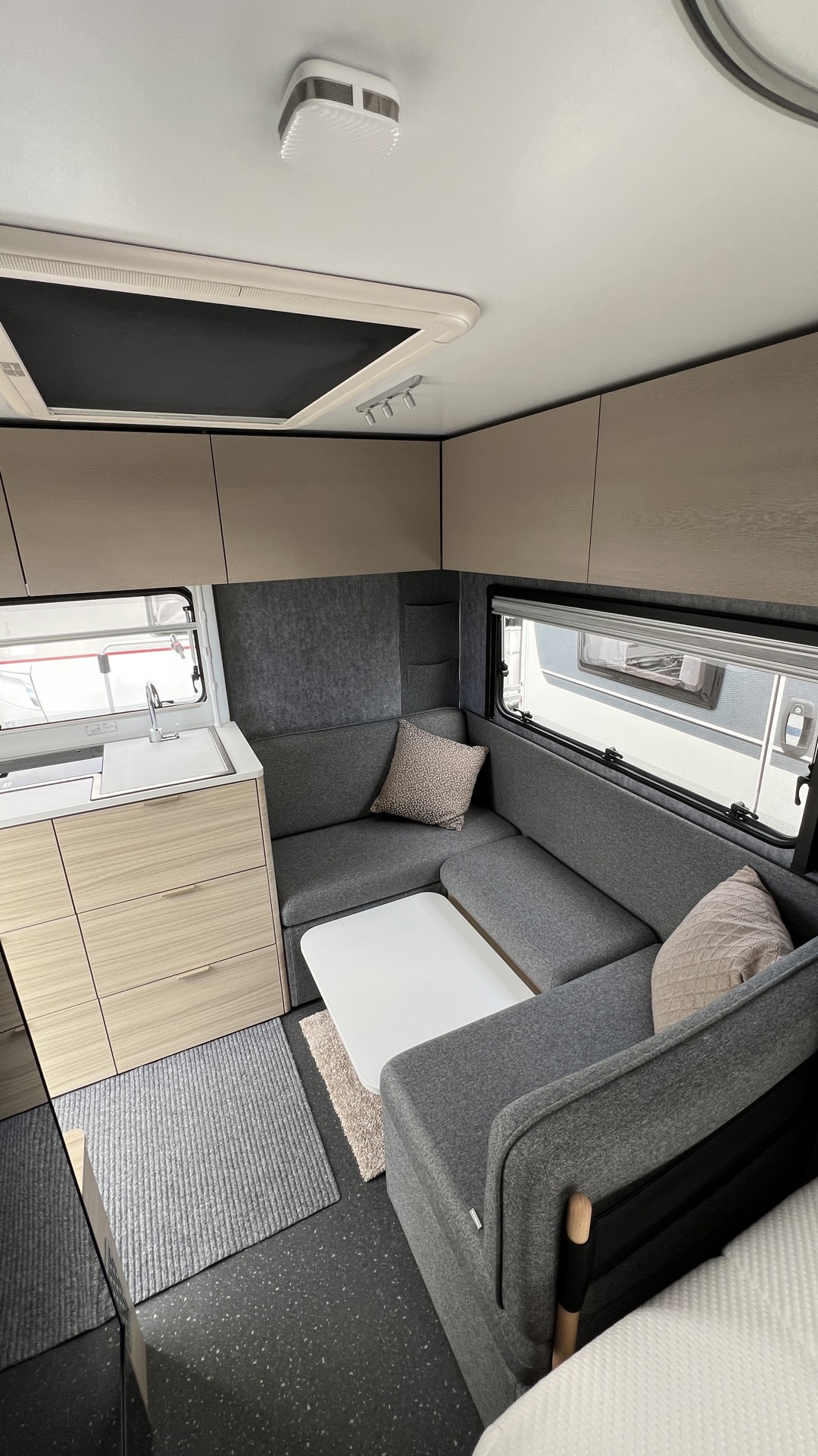 Adria 402 PH Altea Mover - 6/2023