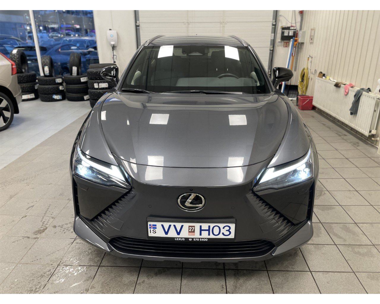 Lexus RZ 450E - 6/2023 - 10þ. km