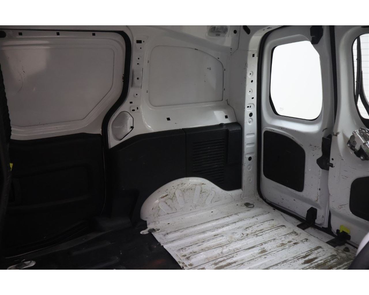 Peugeot Partner Van - 12/2017 - 101þ. km