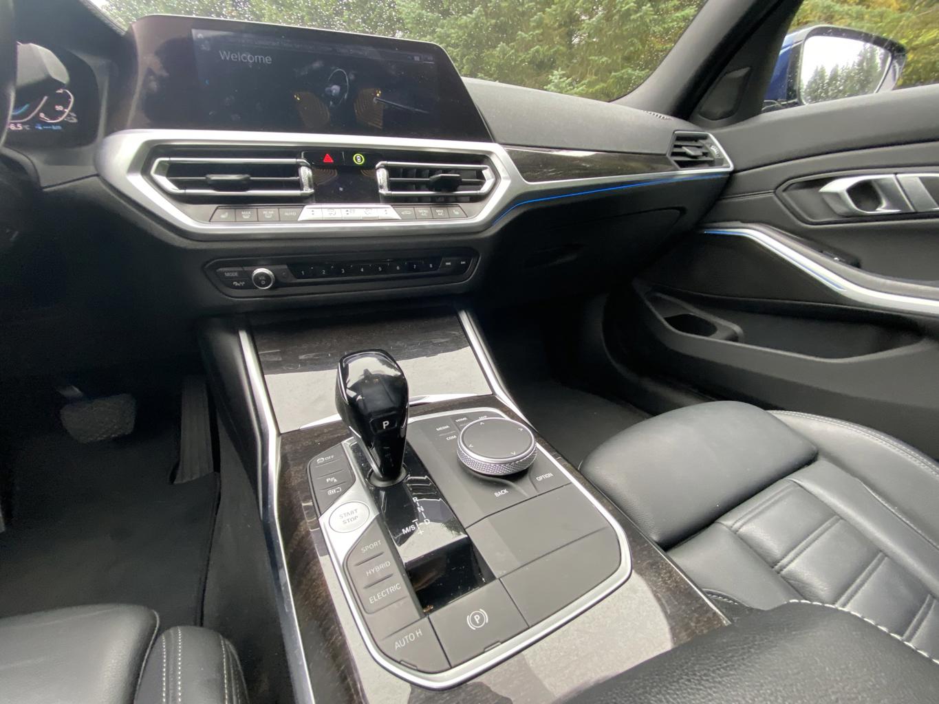 BMW 330e Luxury Line - 1/2020 - 57þ. km