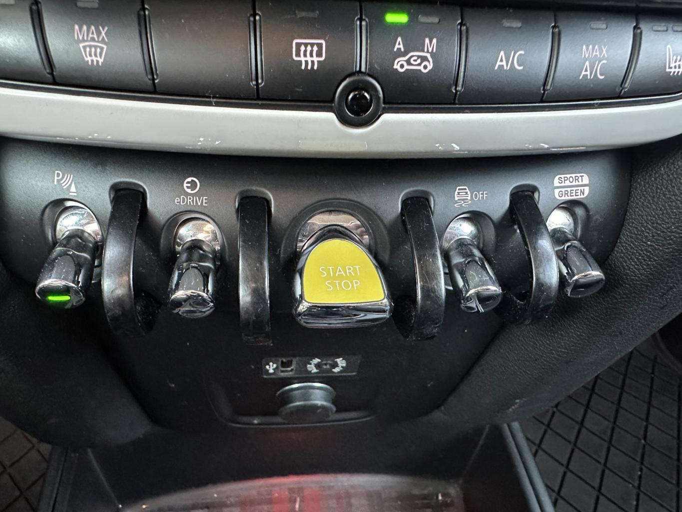 Mini Countryman Cooper SE ALL4 - 10/2018 - 120þ. km