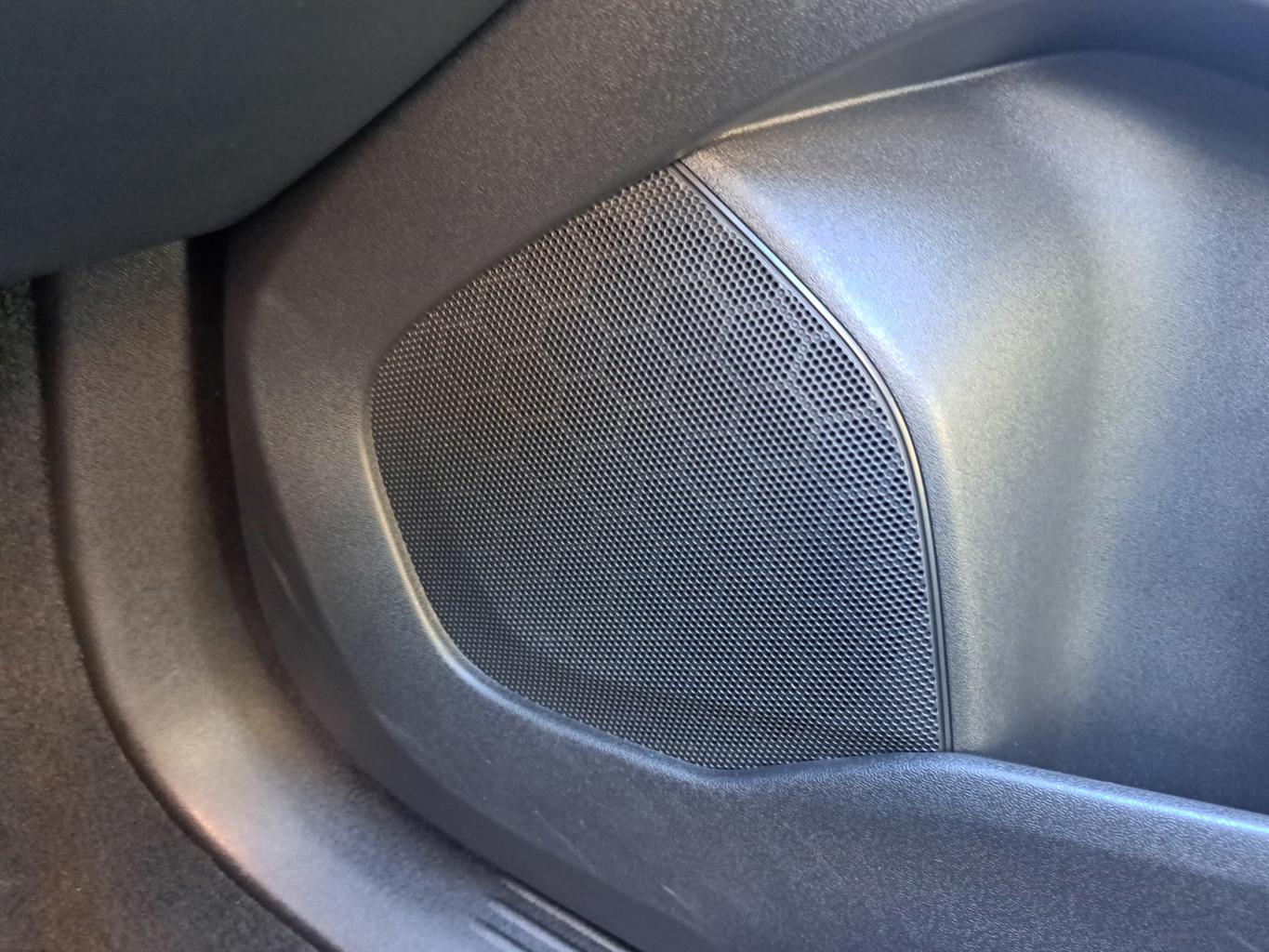 Volvo V40 R-Design - 5/2016 - 87þ. km