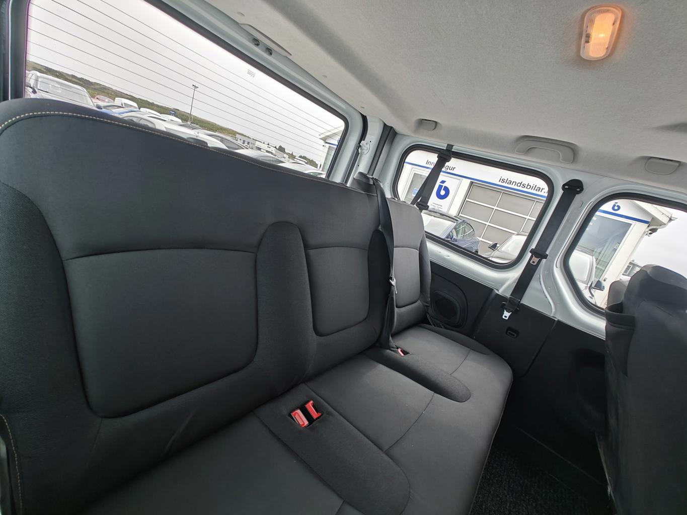 Renault Trafic 8 manna - 3/2017 - 210þ. km