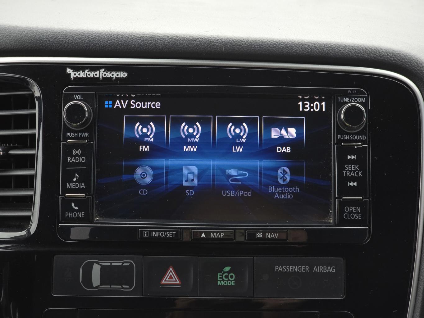 Mitsubishi Outlander Instyle PHEV - 3/2018 - 142þ. km