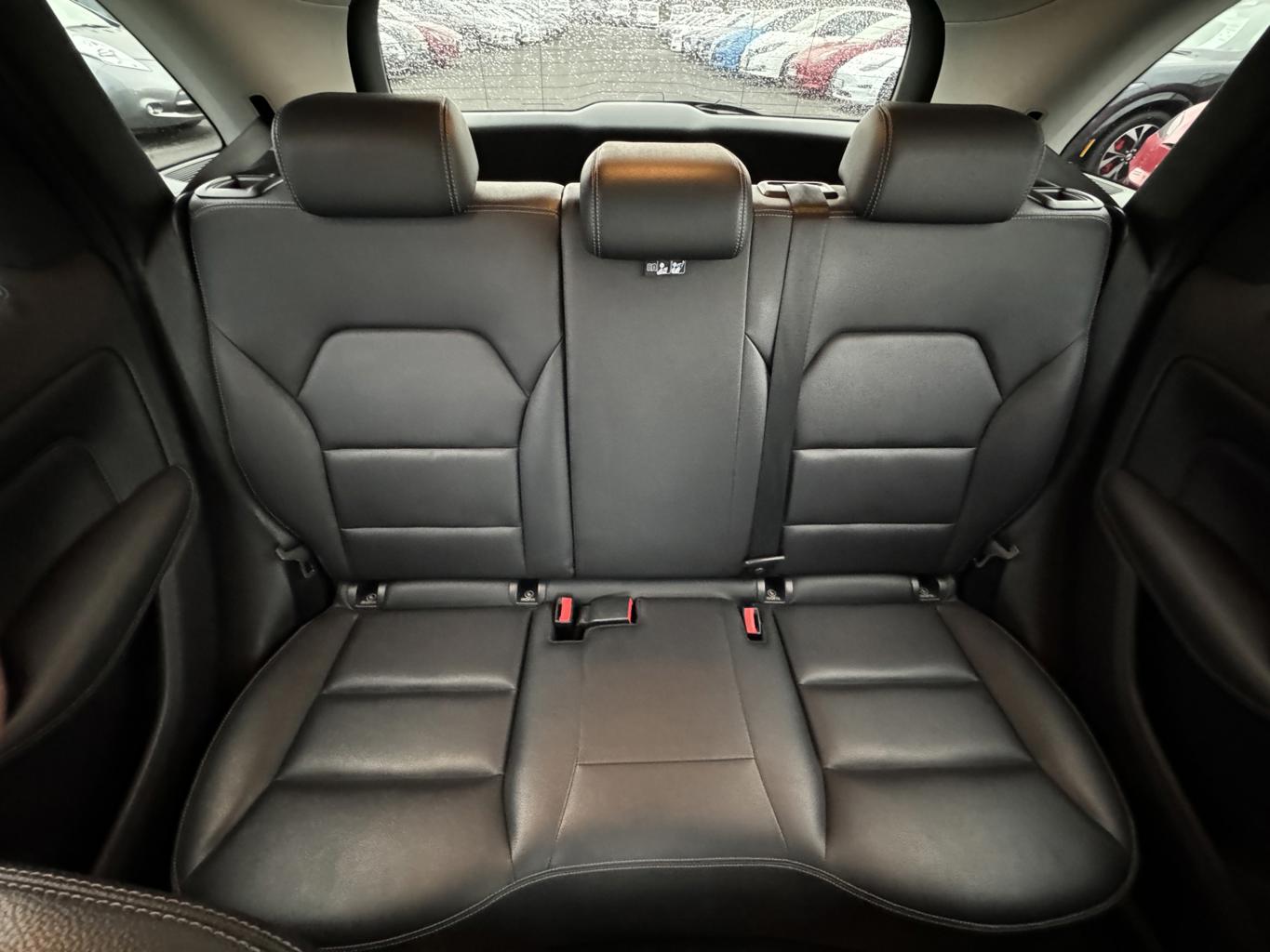 Mercedes-Benz  B200 CDI 4Matic - 5/2015 - 110þ. km