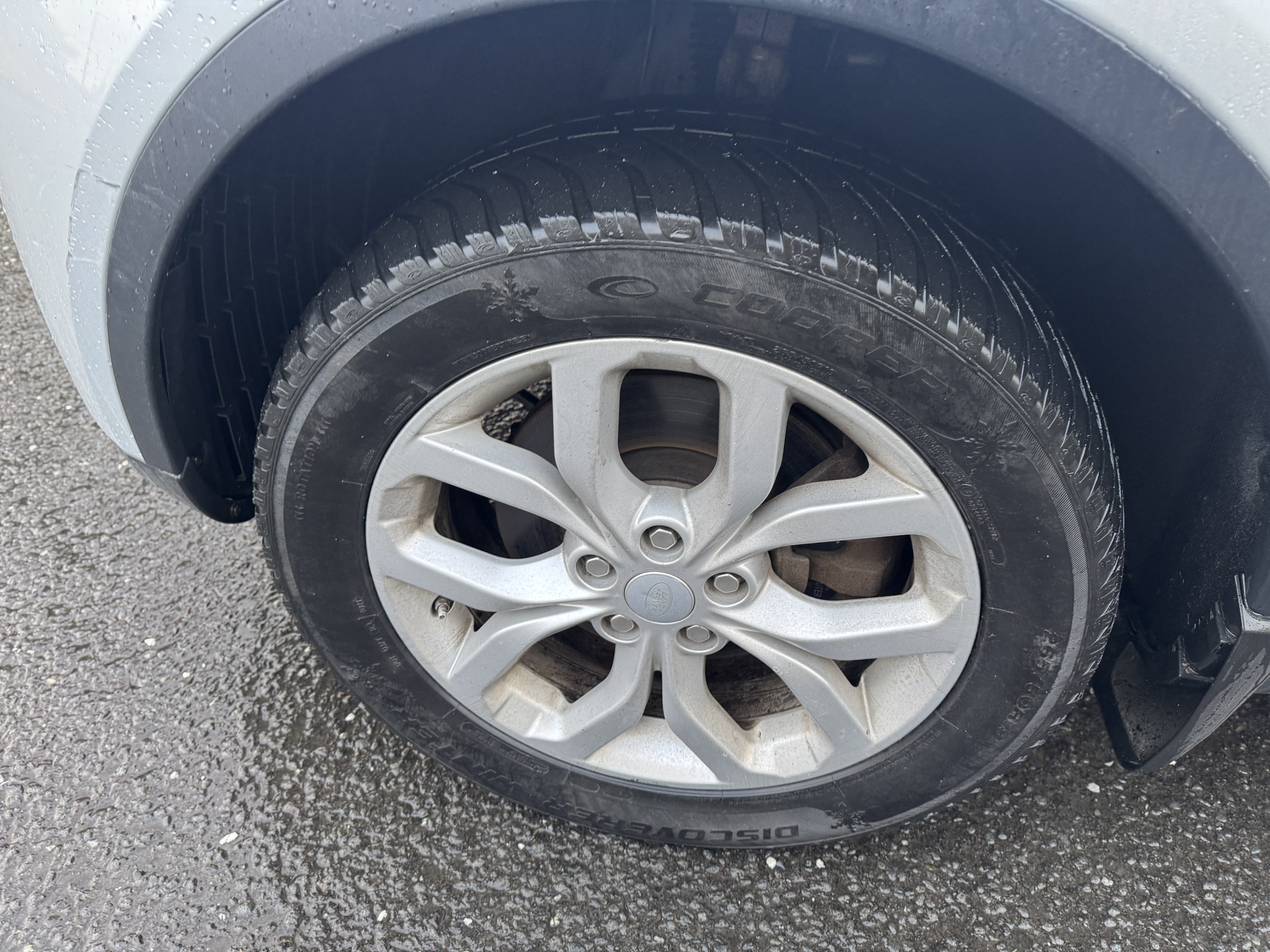 Land Rover Discovery 5 S - 2018 - 142þ. km